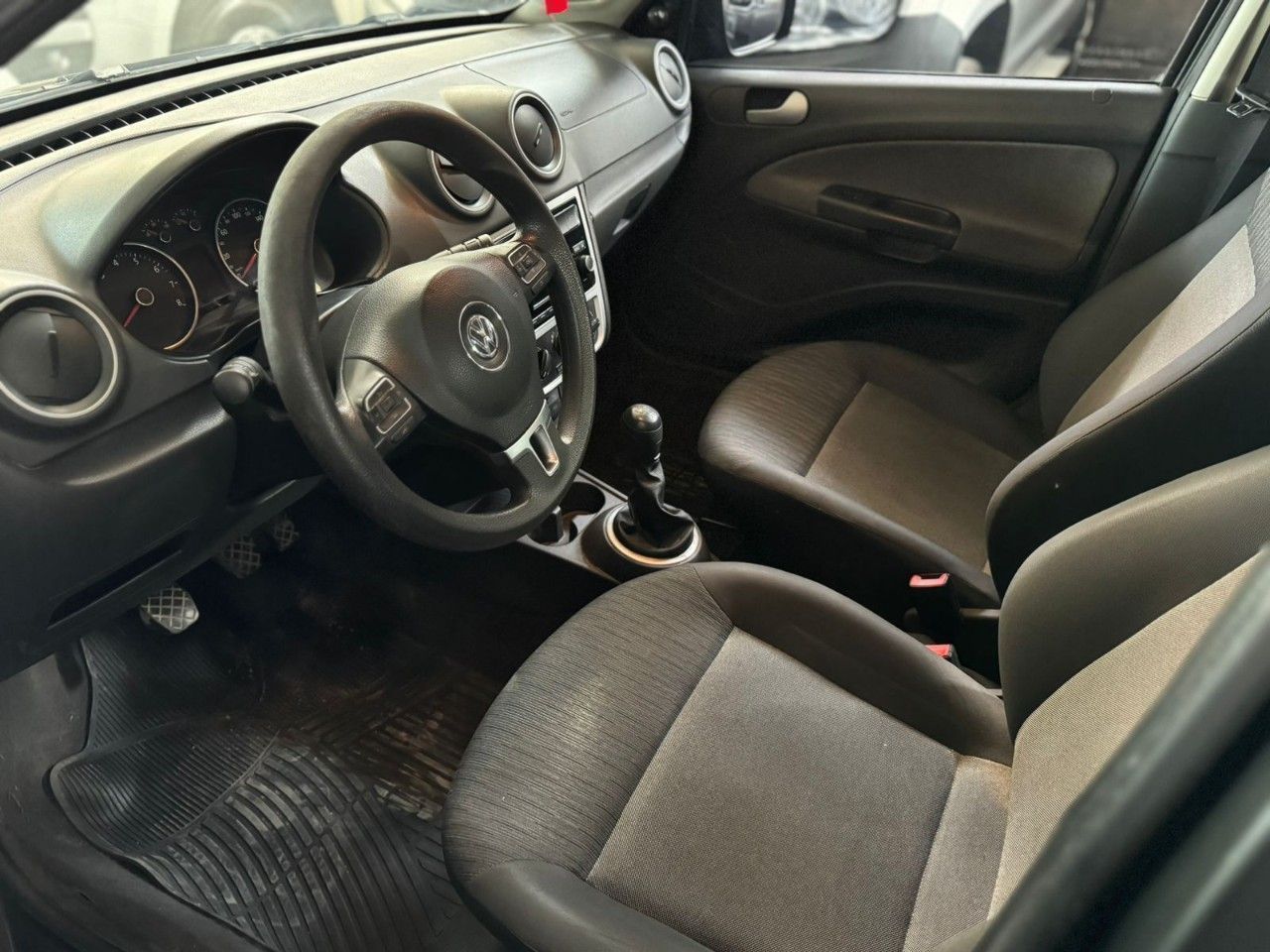 Volkswagen Voyage Usado en Mendoza, deRuedas