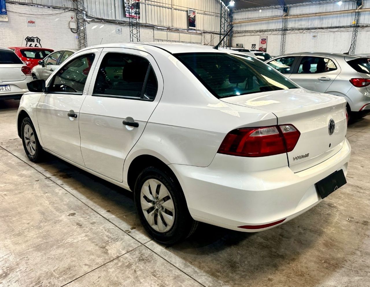 Volkswagen Voyage Usado Financiado en Mendoza, deRuedas