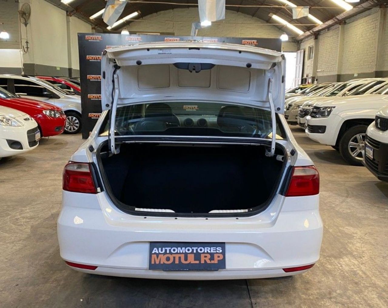 Volkswagen Voyage Usado en Mendoza, deRuedas
