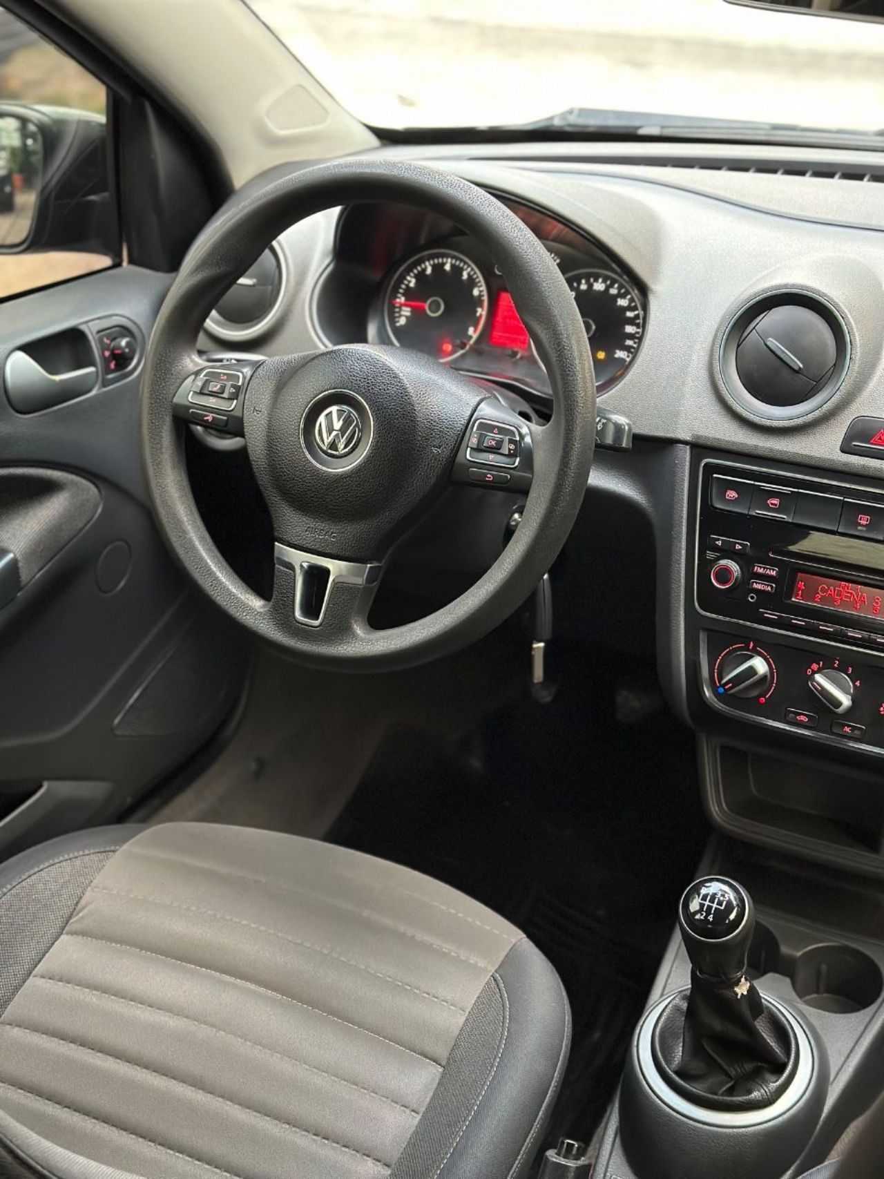 Volkswagen Voyage Usado Financiado en Córdoba, deRuedas
