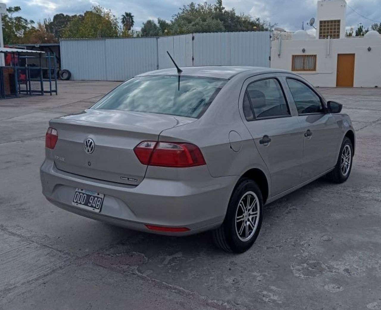 Volkswagen Voyage Usado en Mendoza, deRuedas