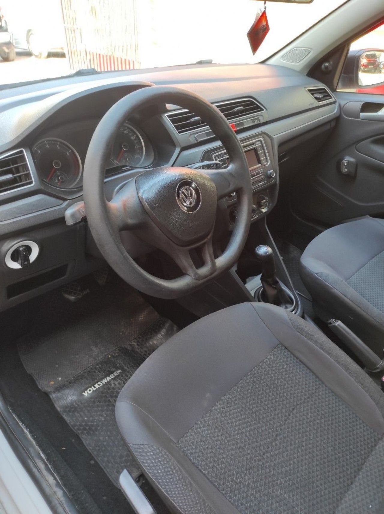 Volkswagen Voyage Usado Financiado en Mendoza, deRuedas