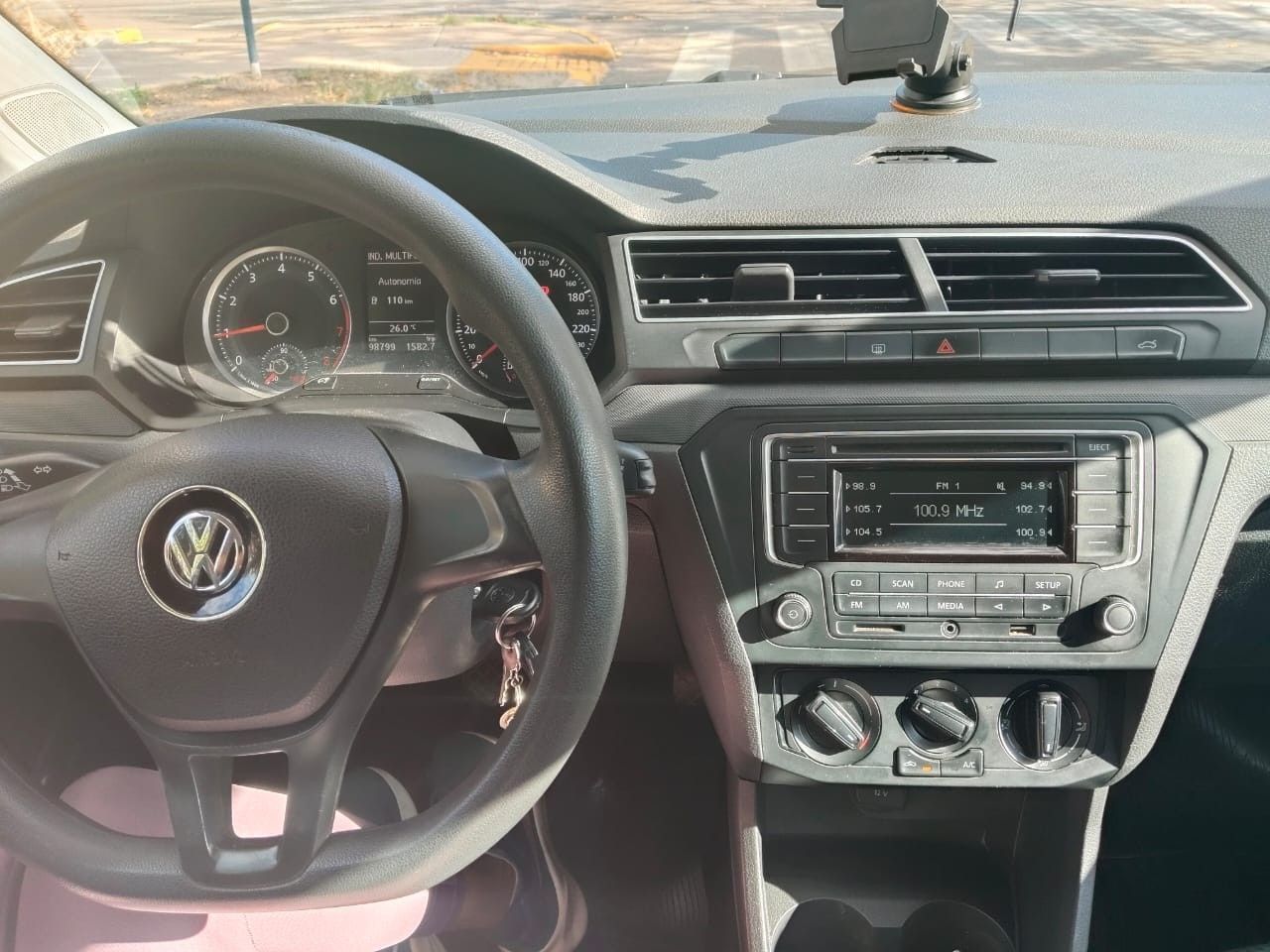 Volkswagen Voyage Usado en Mendoza, deRuedas