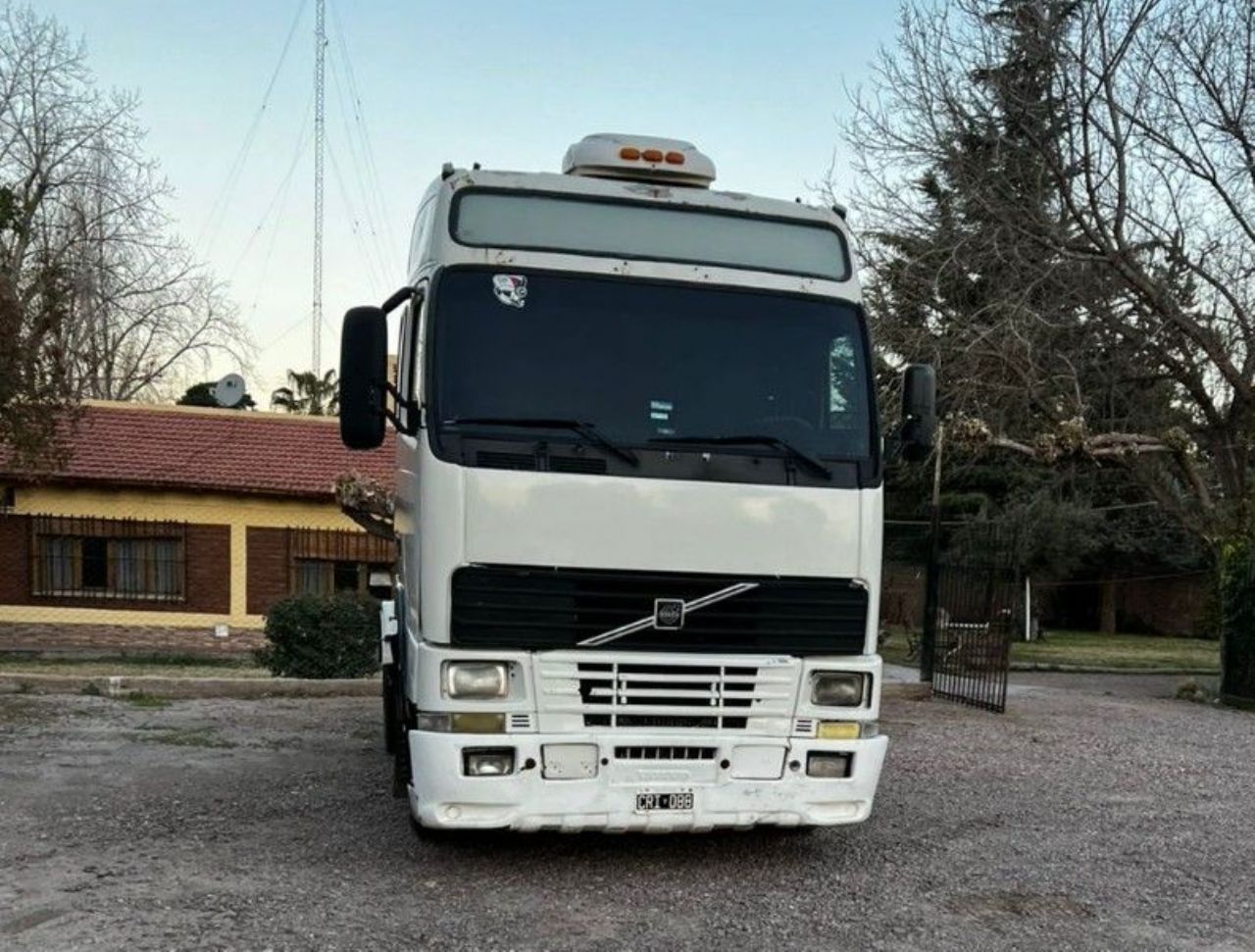 Volvo FH Usado en Mendoza, deRuedas