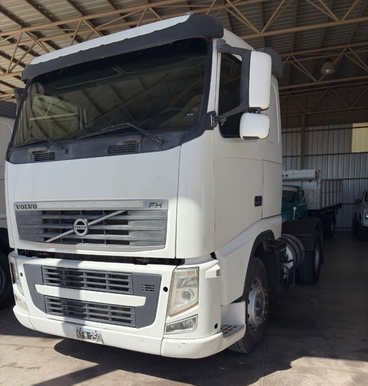 Volvo FH Usado en Mendoza, deRuedas