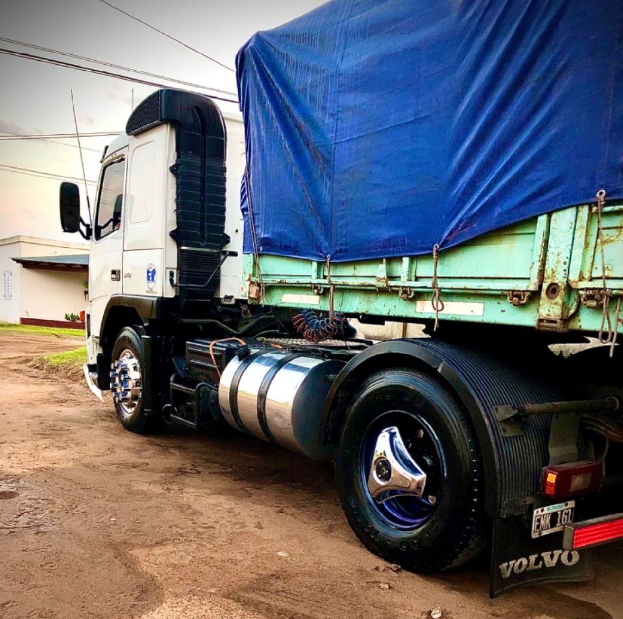 Volvo FM Usado en Buenos Aires, deRuedas