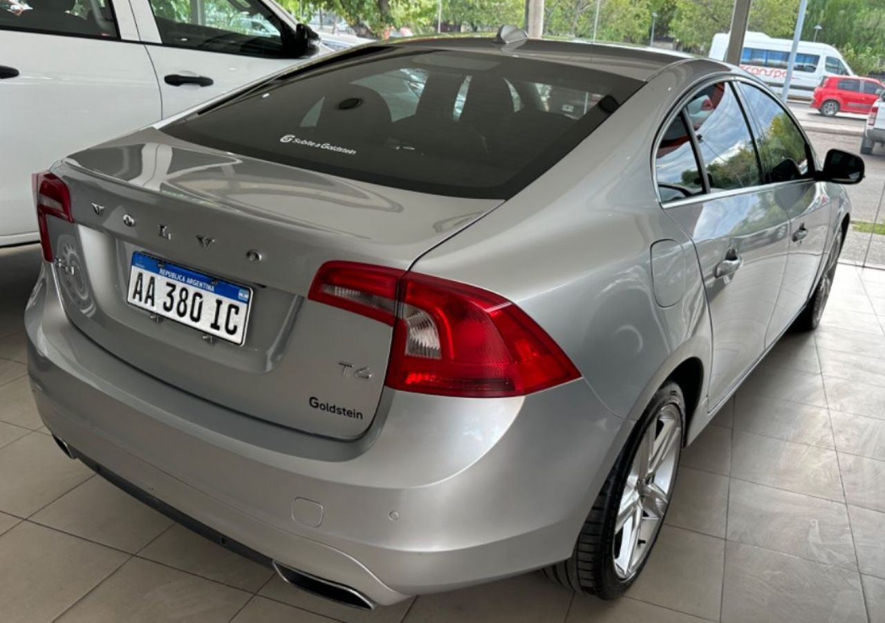 Volvo S60 Usado en Mendoza, deRuedas