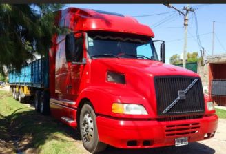 Volvo VNL 610 Usado en Mendoza
