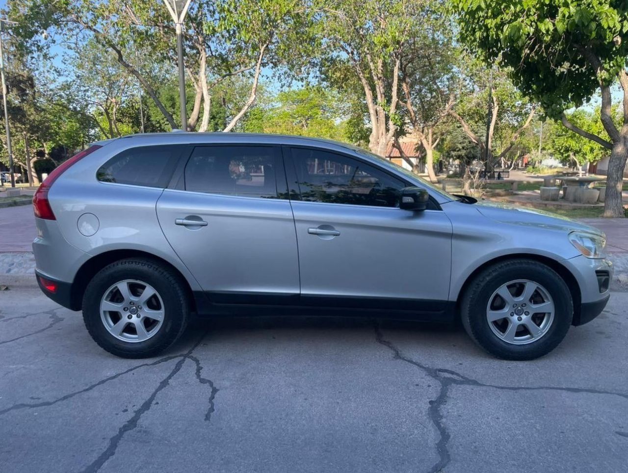 Volvo XC 60 Usado en Mendoza, deRuedas