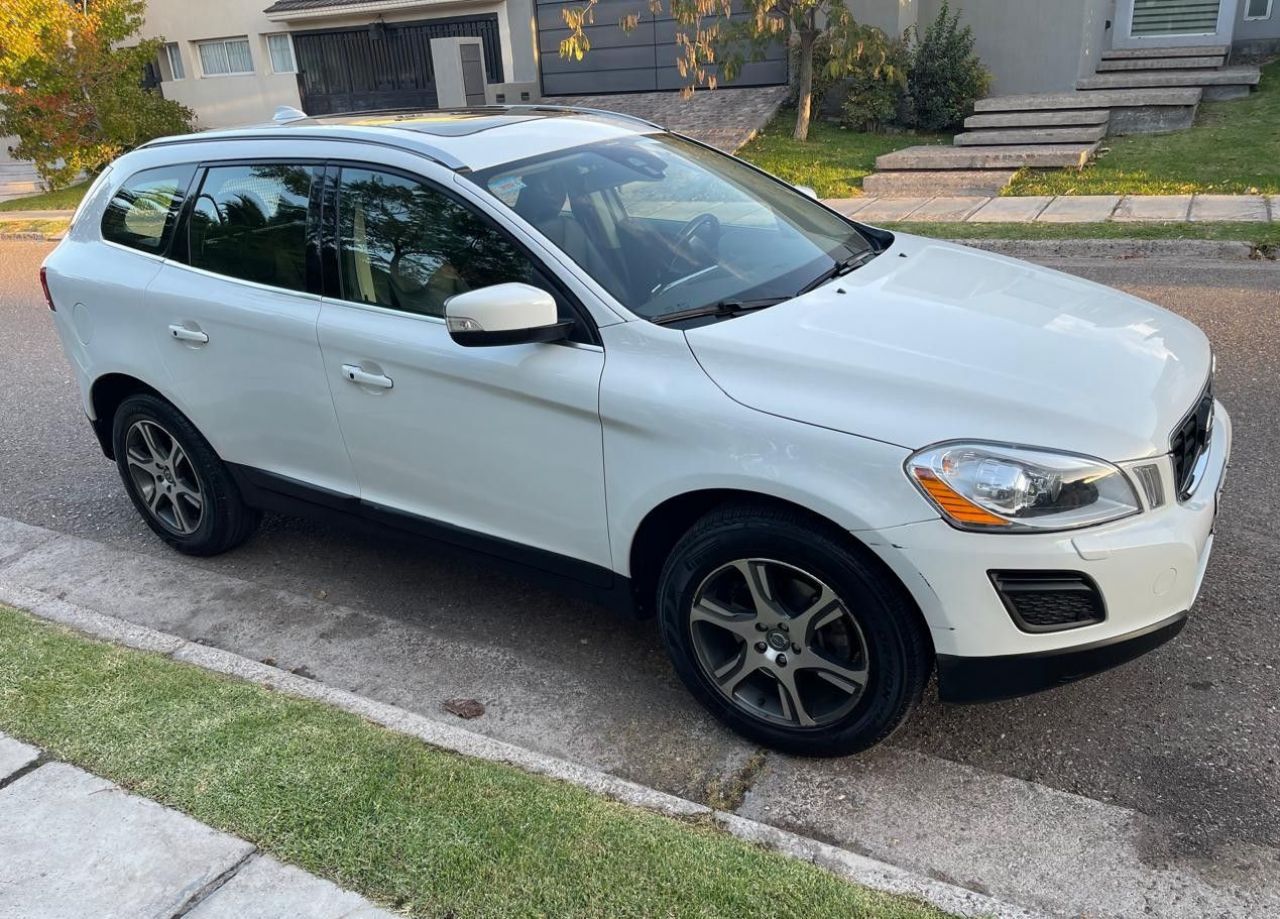 Volvo XC 60 Usado en Mendoza, deRuedas