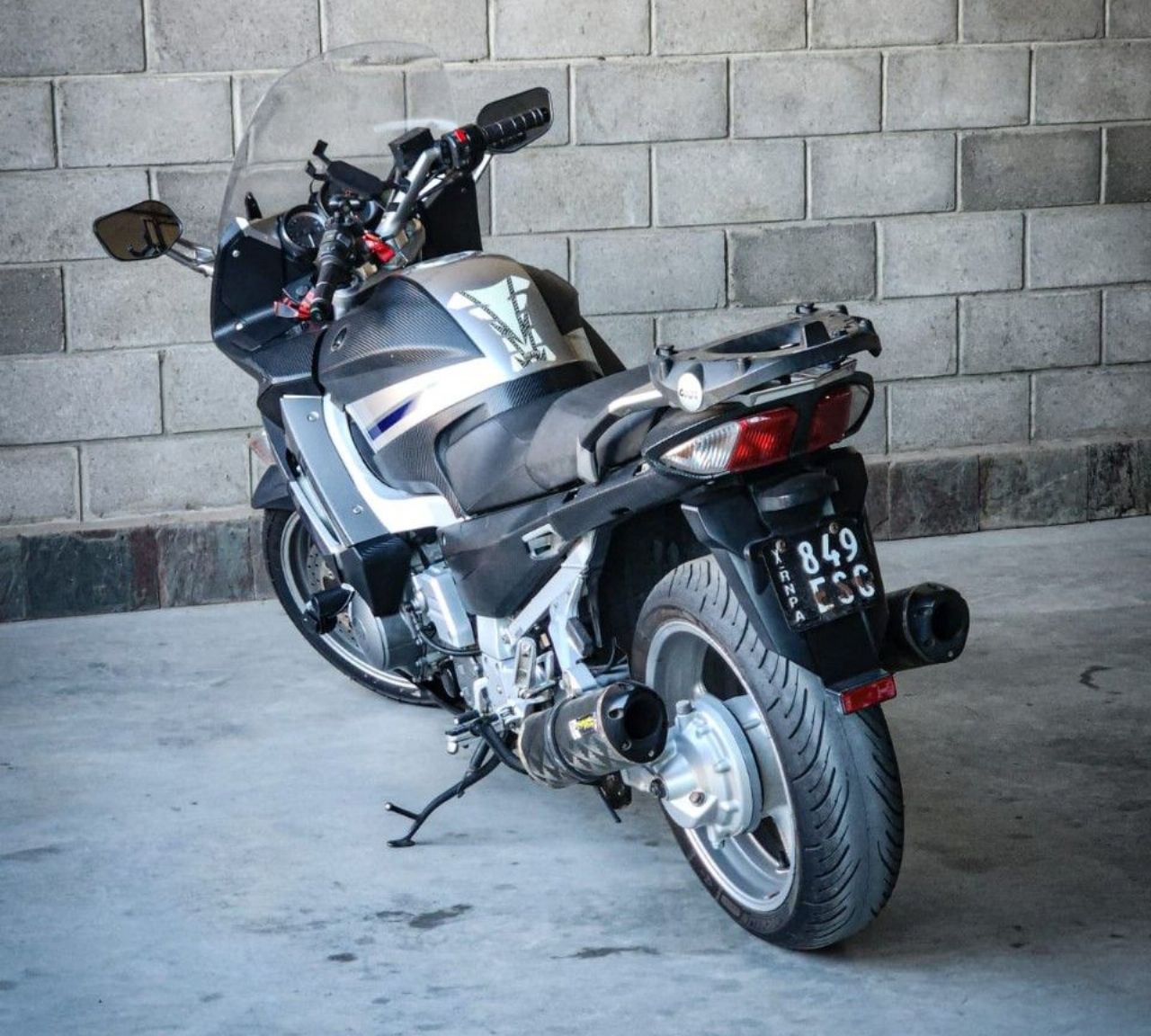 Yamaha FJR Usada en Córdoba, deRuedas
