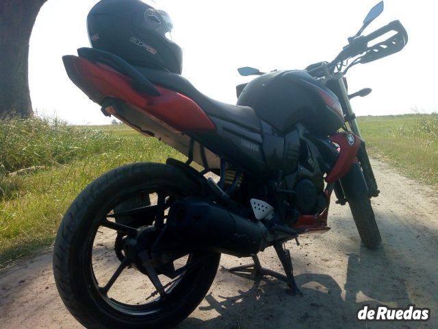 Yamaha FZ Usada en Santa Fe, deRuedas