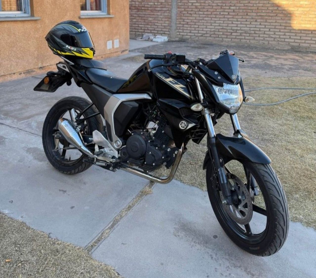 Yamaha FZ Usada en San Juan, deRuedas