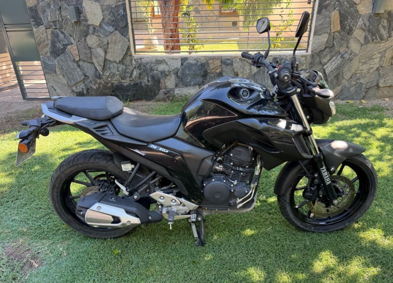 Yamaha FZ Usada en Mendoza, deRuedas
