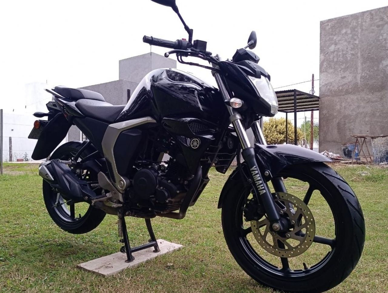 Yamaha FZ Usada en Córdoba, deRuedas