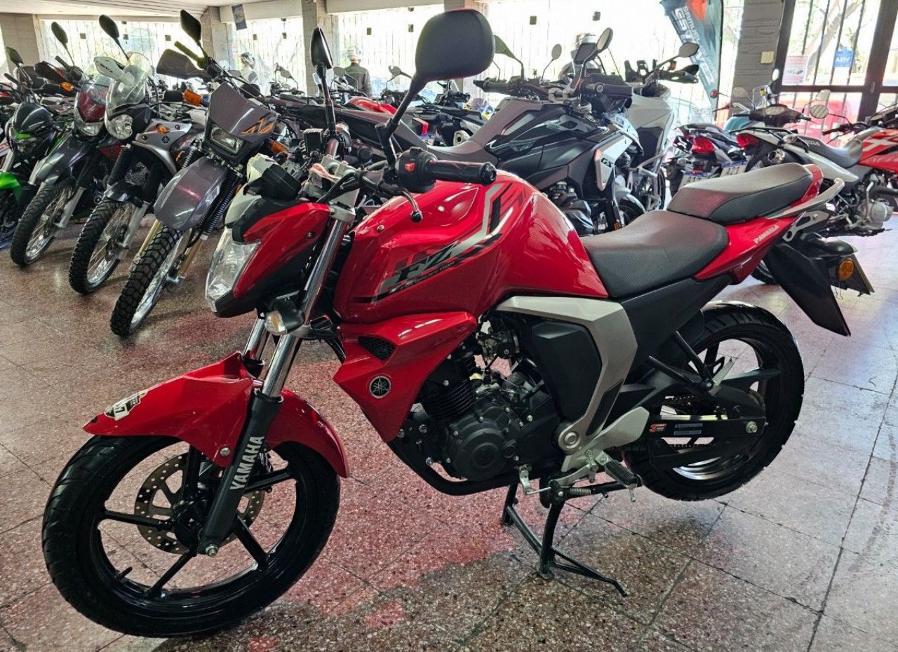 Yamaha FZ Usada Financiado en Mendoza, deRuedas