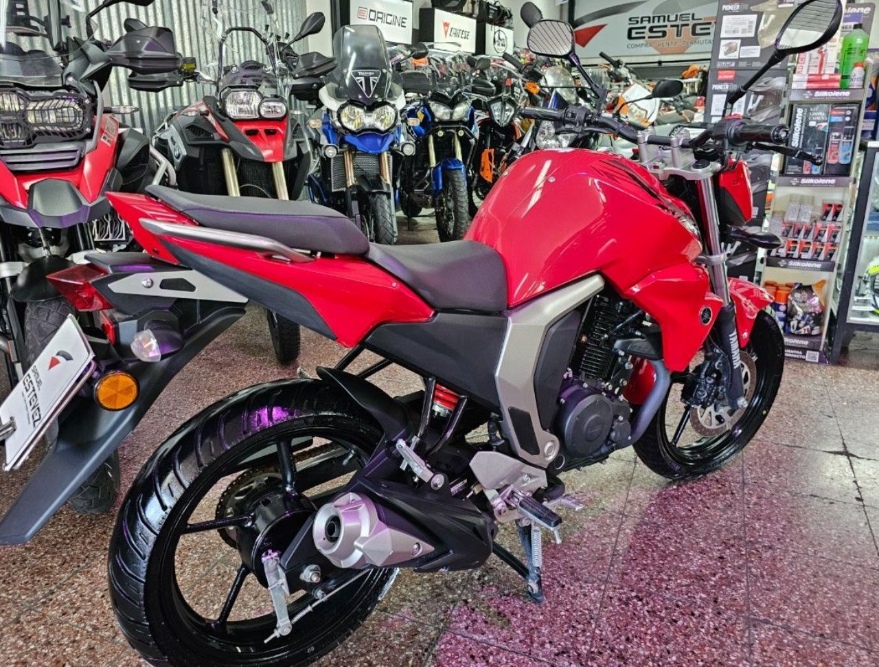 Yamaha FZ Usada Financiado en Mendoza, deRuedas