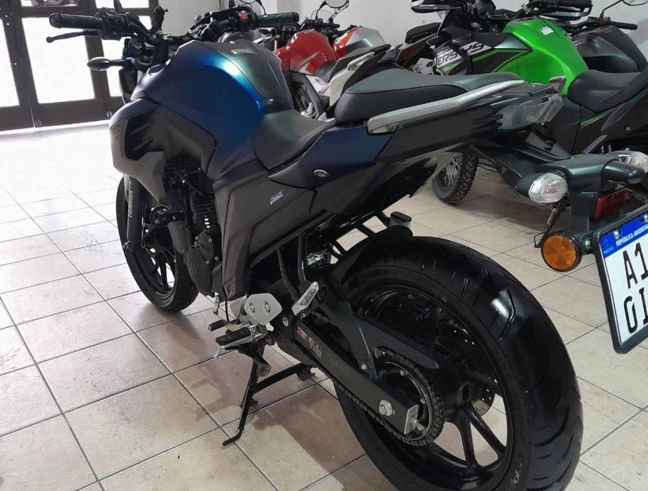 Yamaha FZ Usada Financiado en Mendoza, deRuedas