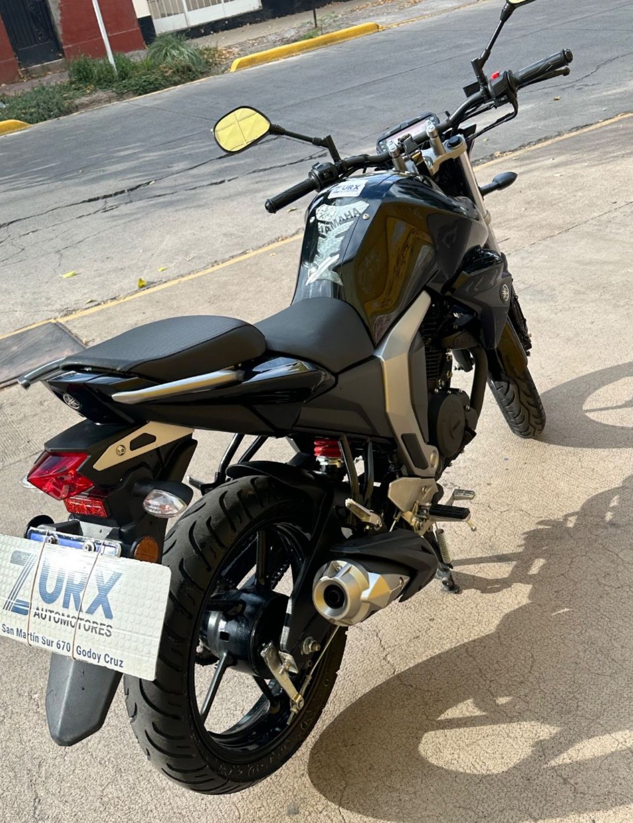 Yamaha FZ Usada Financiado en Mendoza, deRuedas