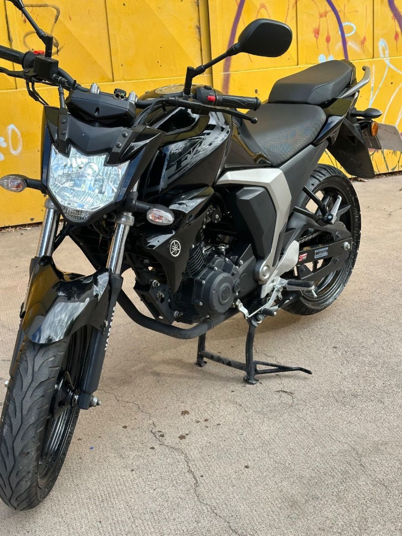 Yamaha FZ Usada Financiado en Mendoza, deRuedas