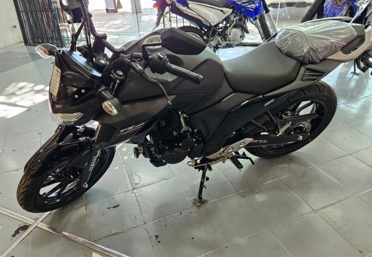 Yamaha FZ Nueva en Mendoza, deRuedas