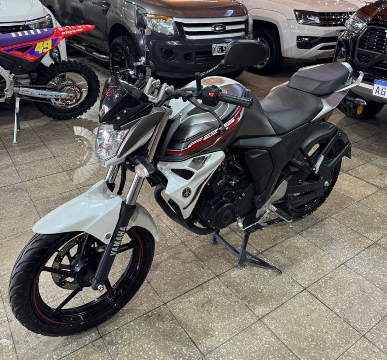 Yamaha FZ-S Usada en San Juan, deRuedas