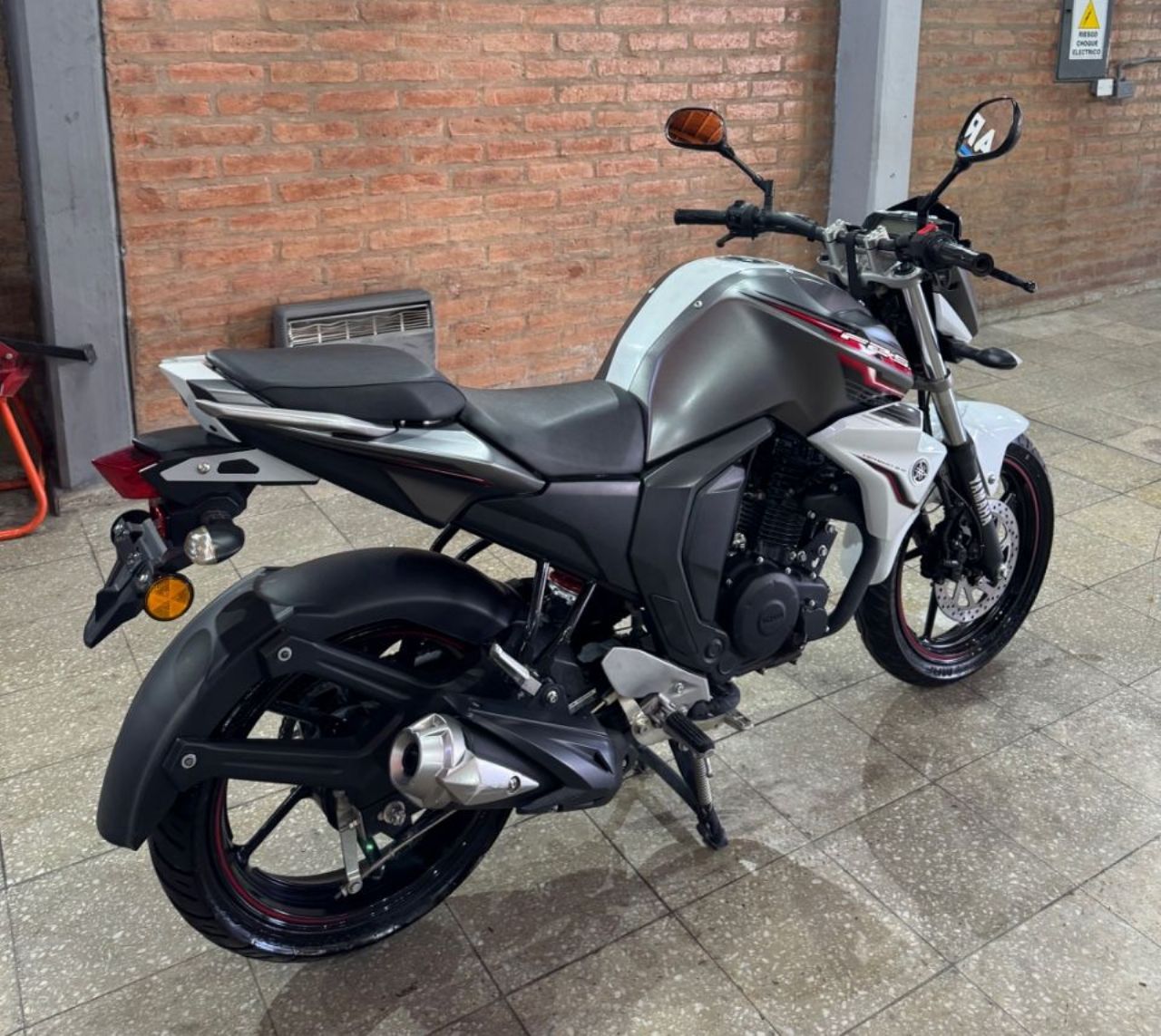 Yamaha FZ-S Usada en San Juan, deRuedas