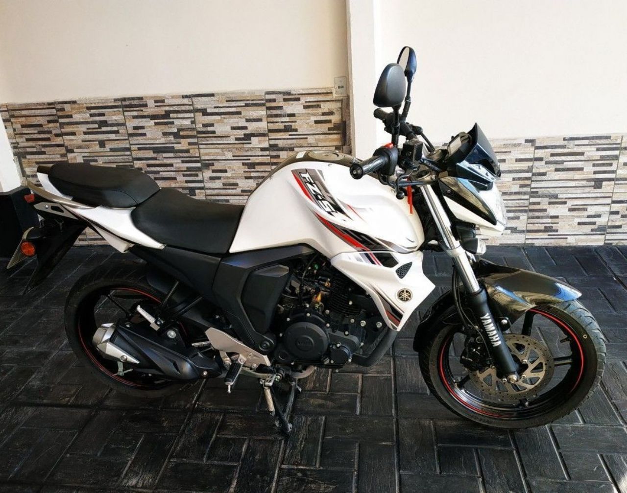 Yamaha FZ-S Usada en Mendoza, deRuedas