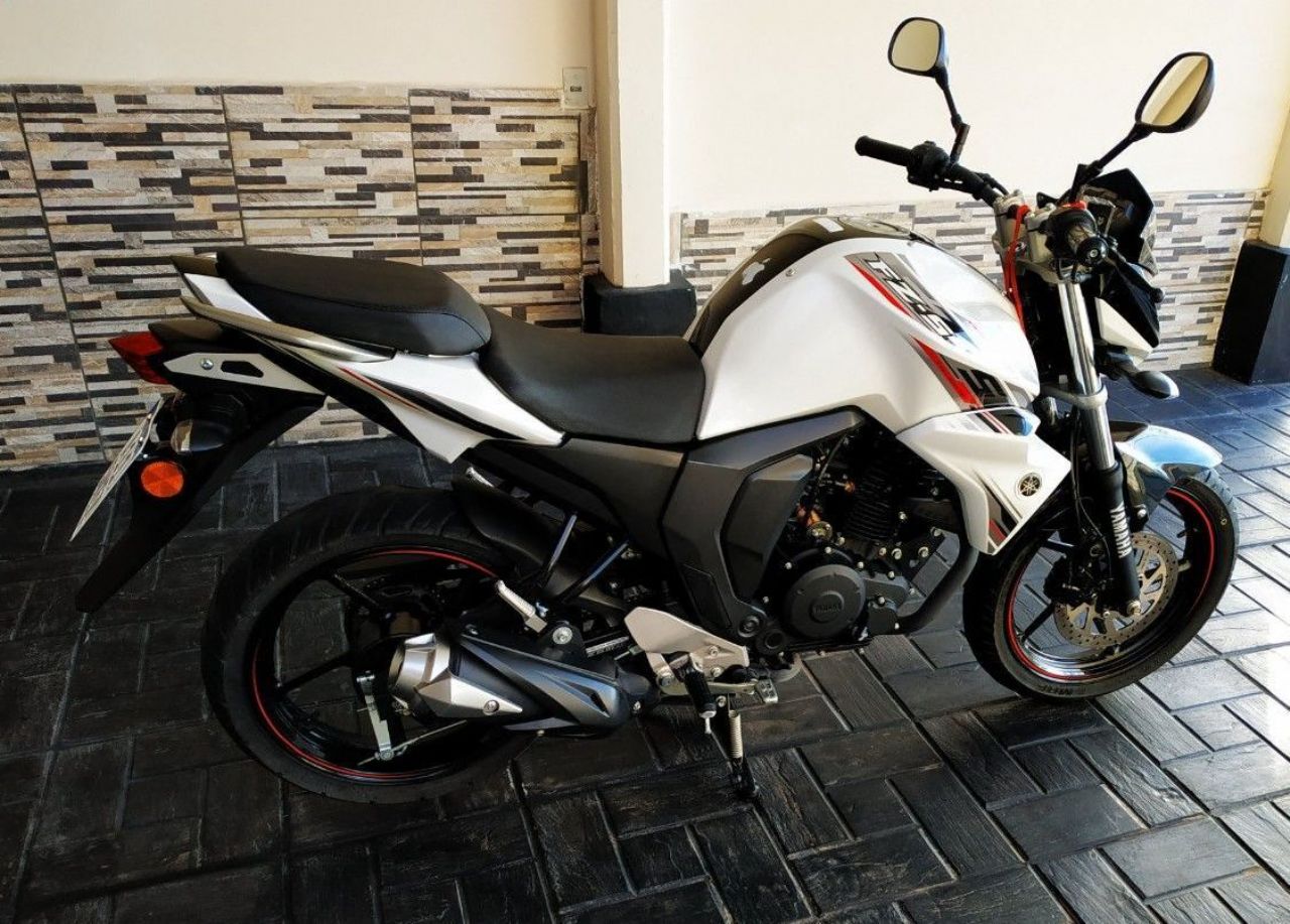 Yamaha FZ-S Usada en Mendoza, deRuedas