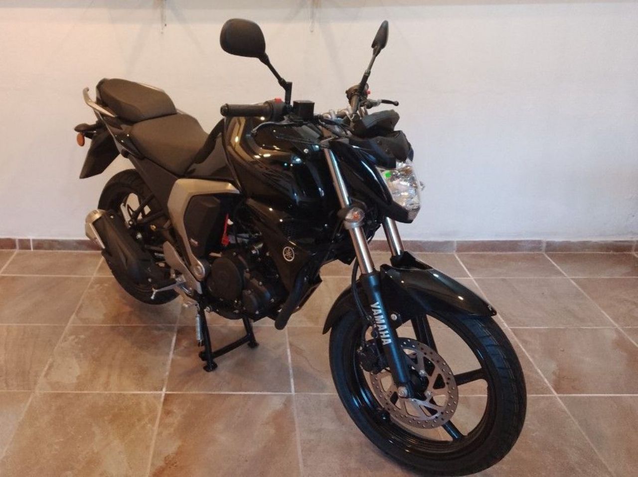 Yamaha FZ-S Nueva en Mendoza, deRuedas