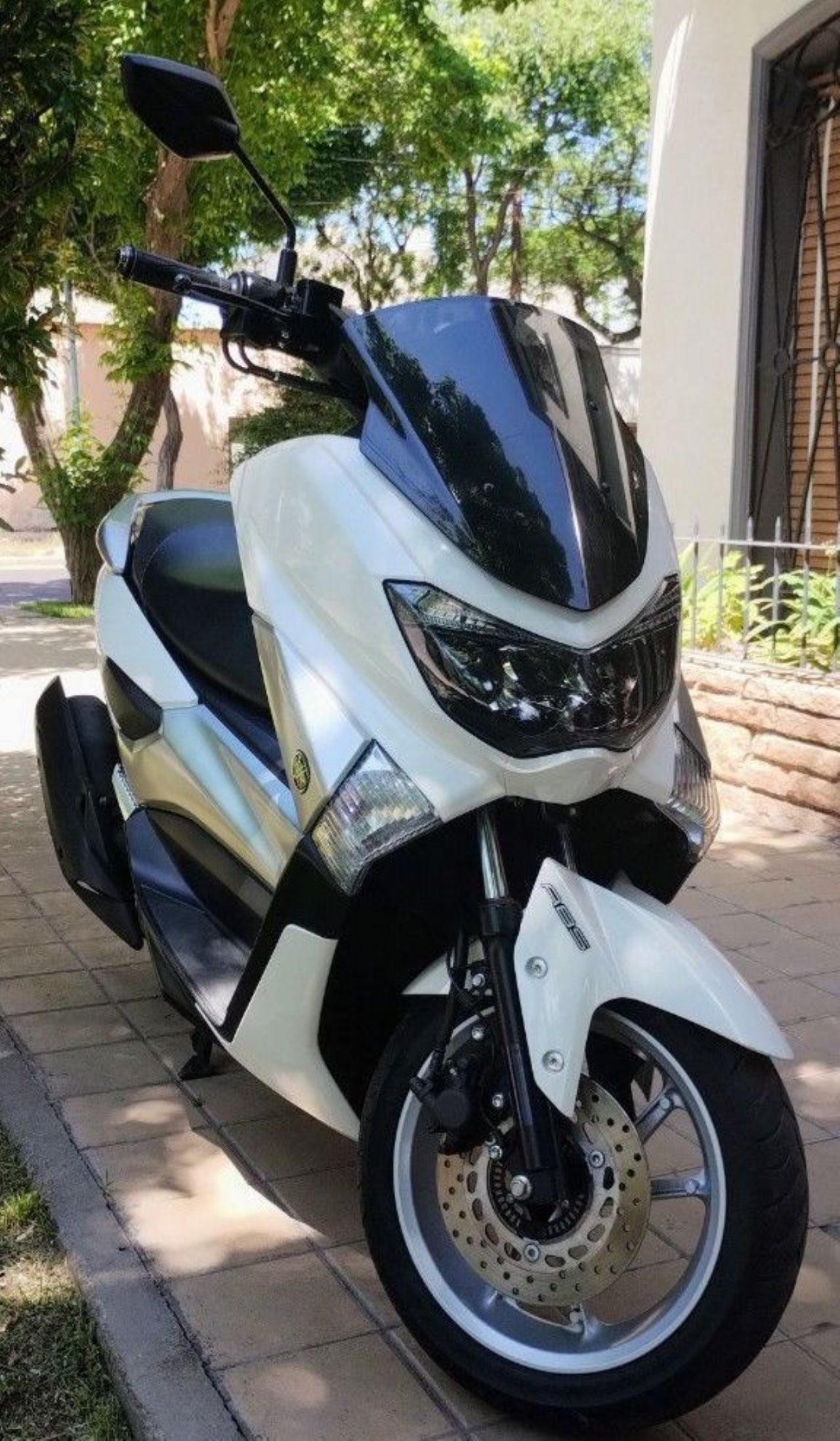 Yamaha NM-X Usada en Mendoza, deRuedas