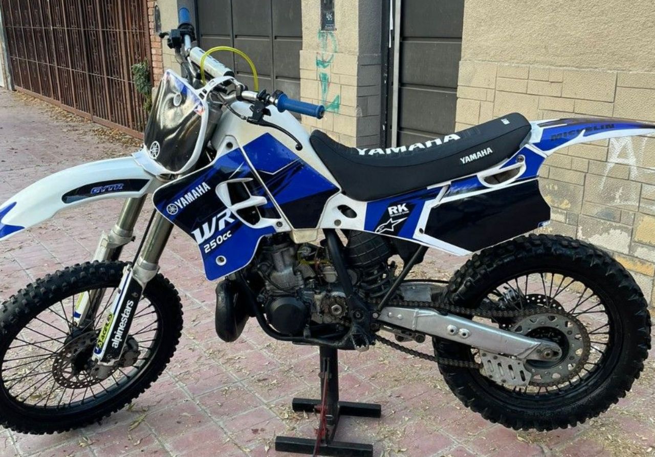 Yamaha WR Usada en Mendoza, deRuedas