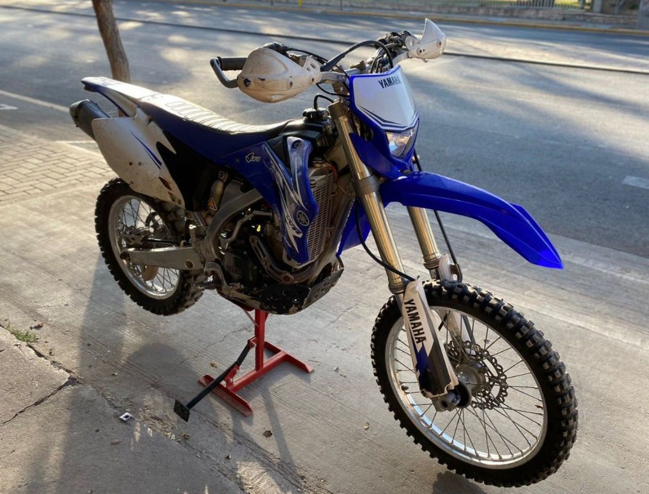 Yamaha WRF Usada en San Juan, deRuedas