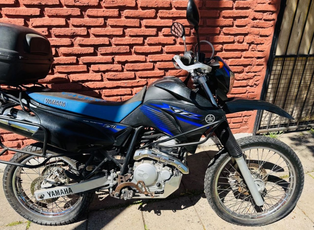 Yamaha XTZ Usada en Buenos Aires, deRuedas