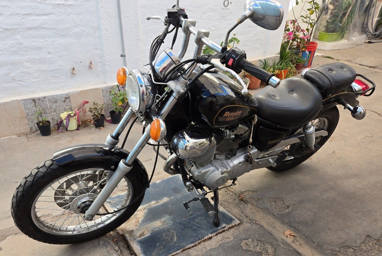 Yamaha XV Usada en Mendoza, deRuedas
