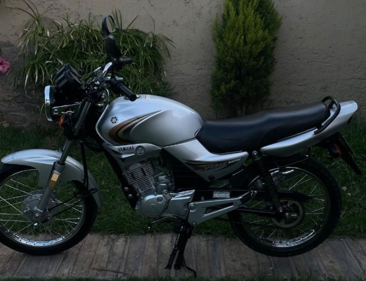 Yamaha YBR Usada en Mendoza, deRuedas