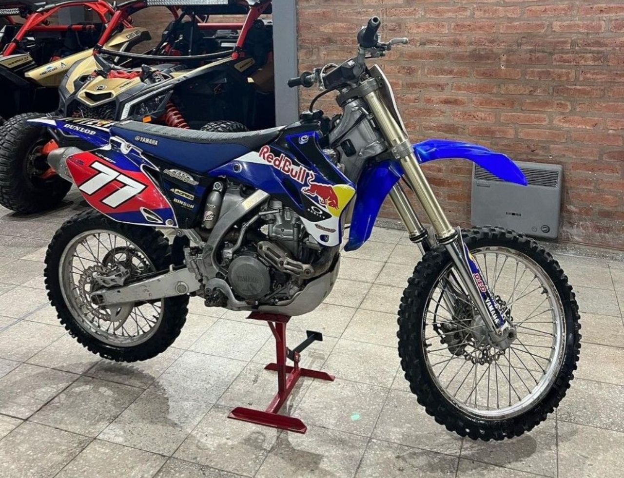 Yamaha YZ Usada en San Juan, deRuedas