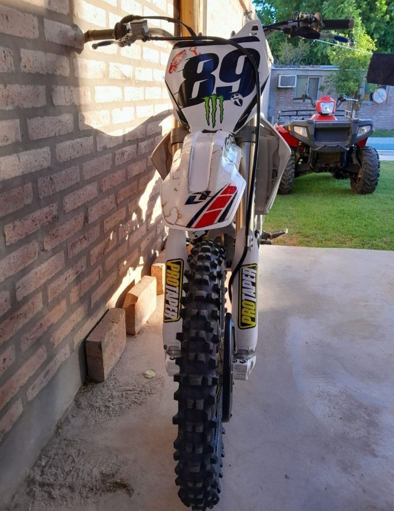 Yamaha YZ Usada en San Juan, deRuedas