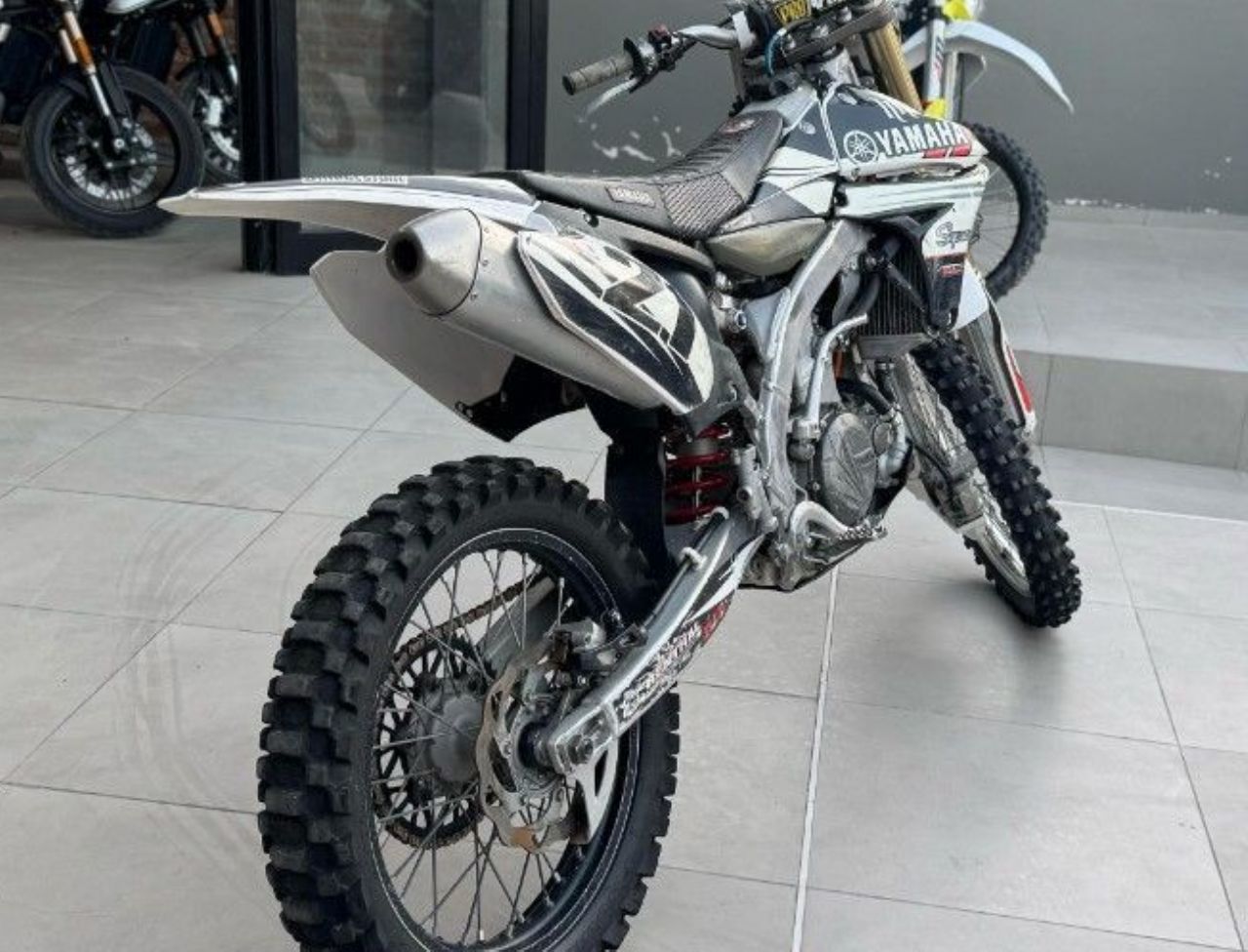 Yamaha YZ Usada en San Juan, deRuedas