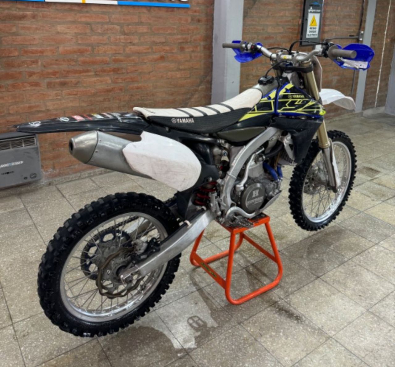 Yamaha YZ Usada en San Juan, deRuedas