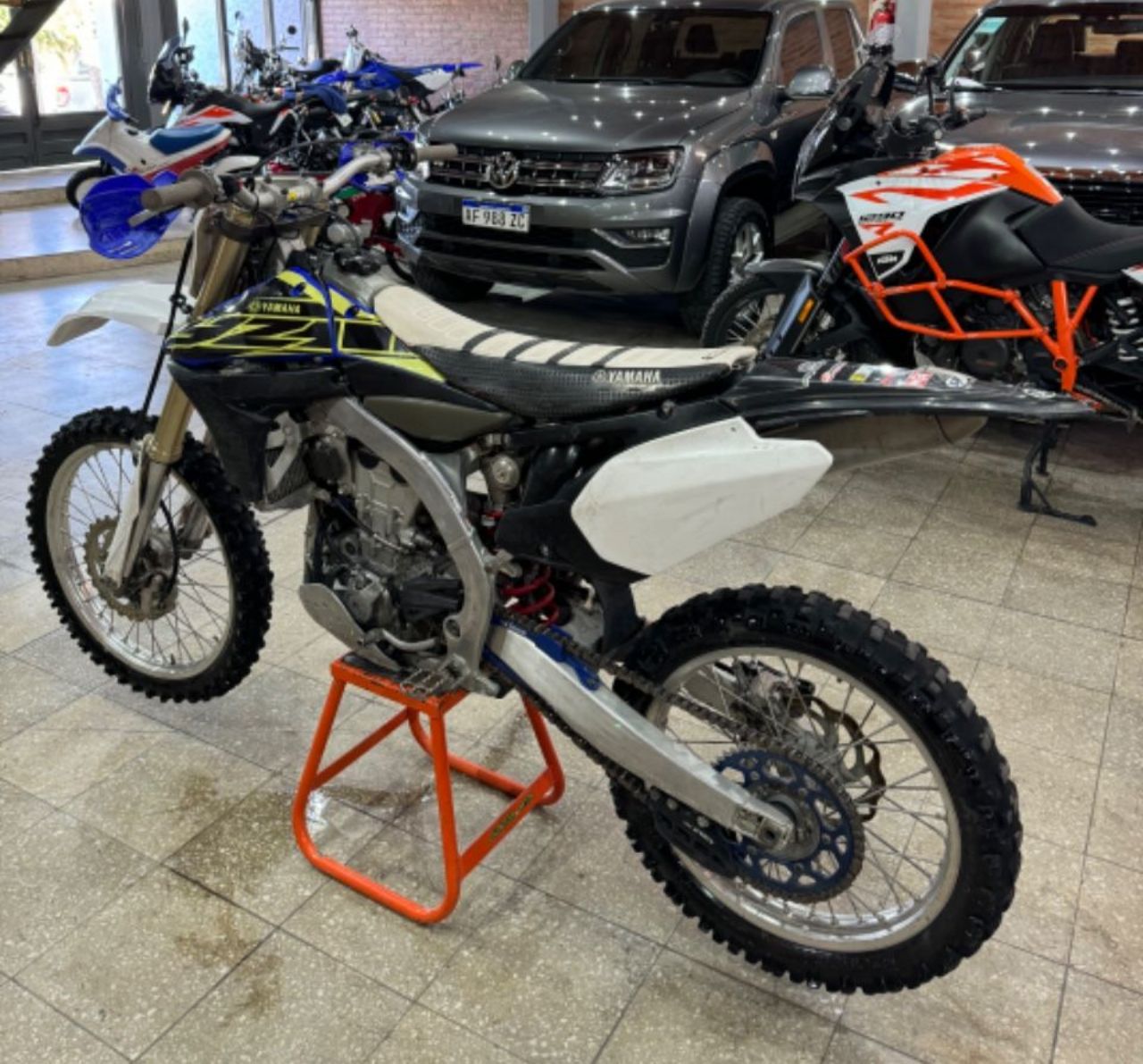 Yamaha YZ Usada en San Juan, deRuedas