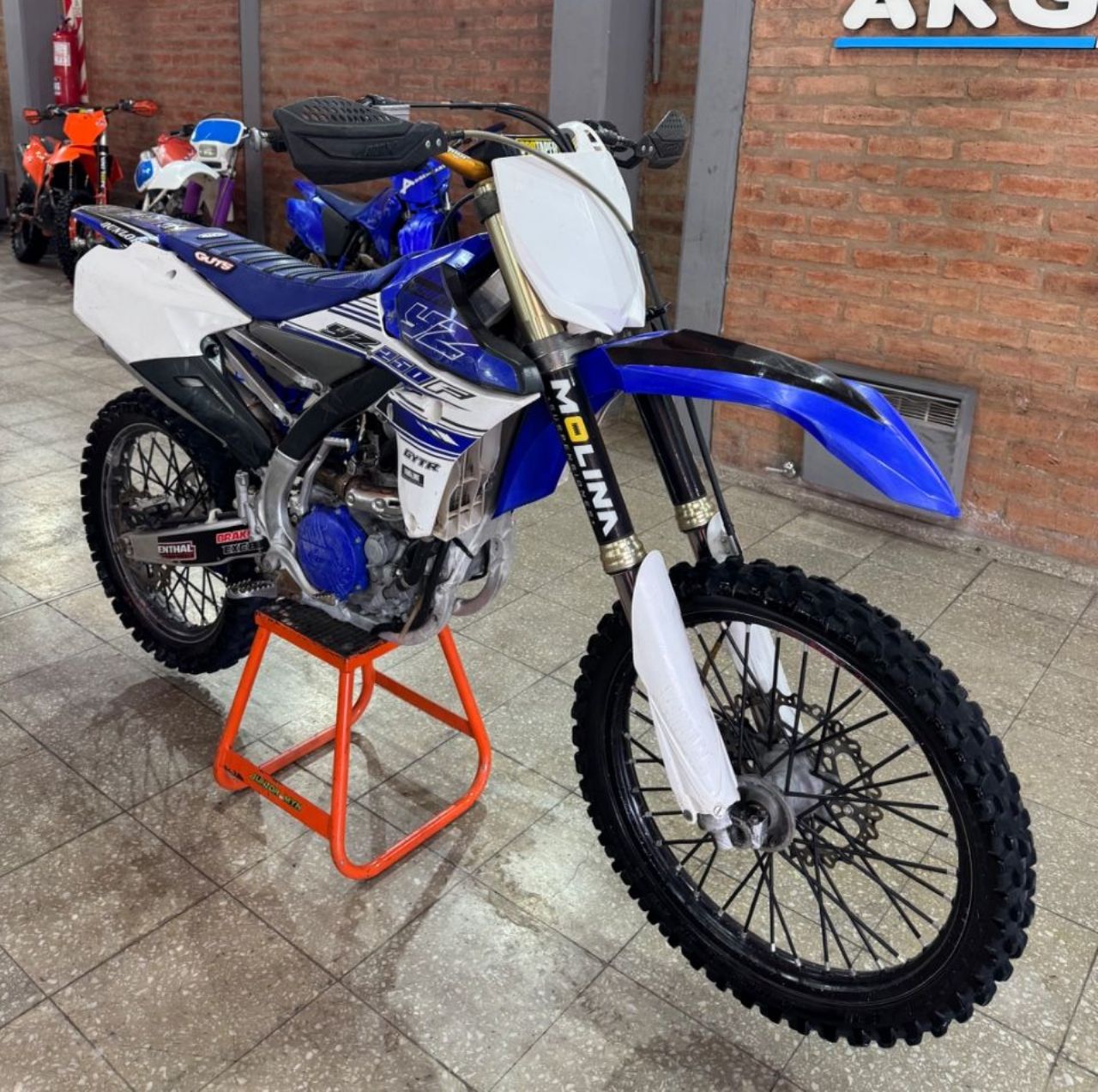 Yamaha YZ Usada en San Juan, deRuedas