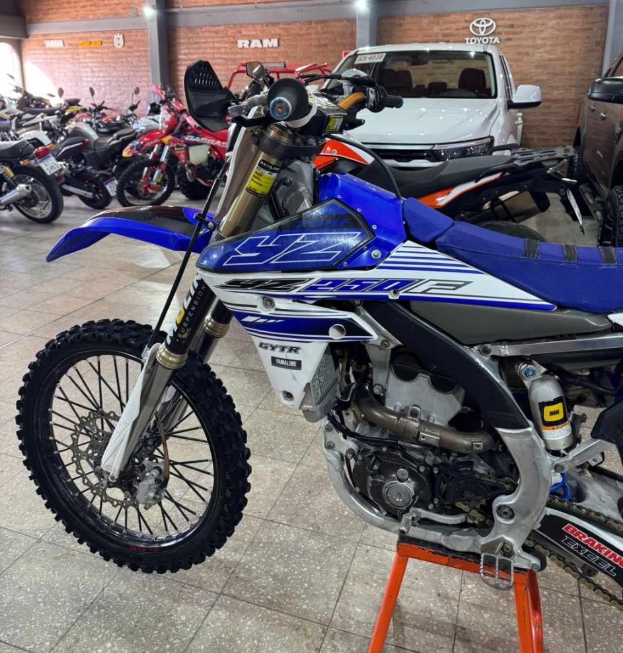Yamaha YZ Usada en San Juan, deRuedas