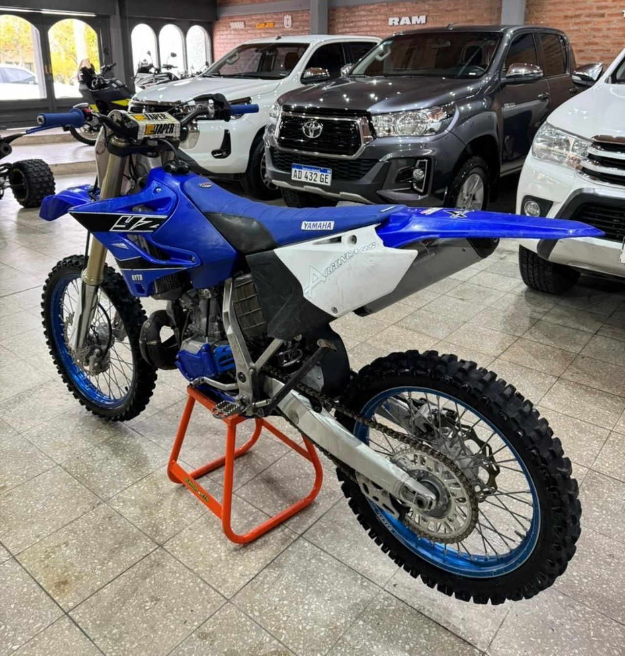 Yamaha YZ Usada en San Juan, deRuedas