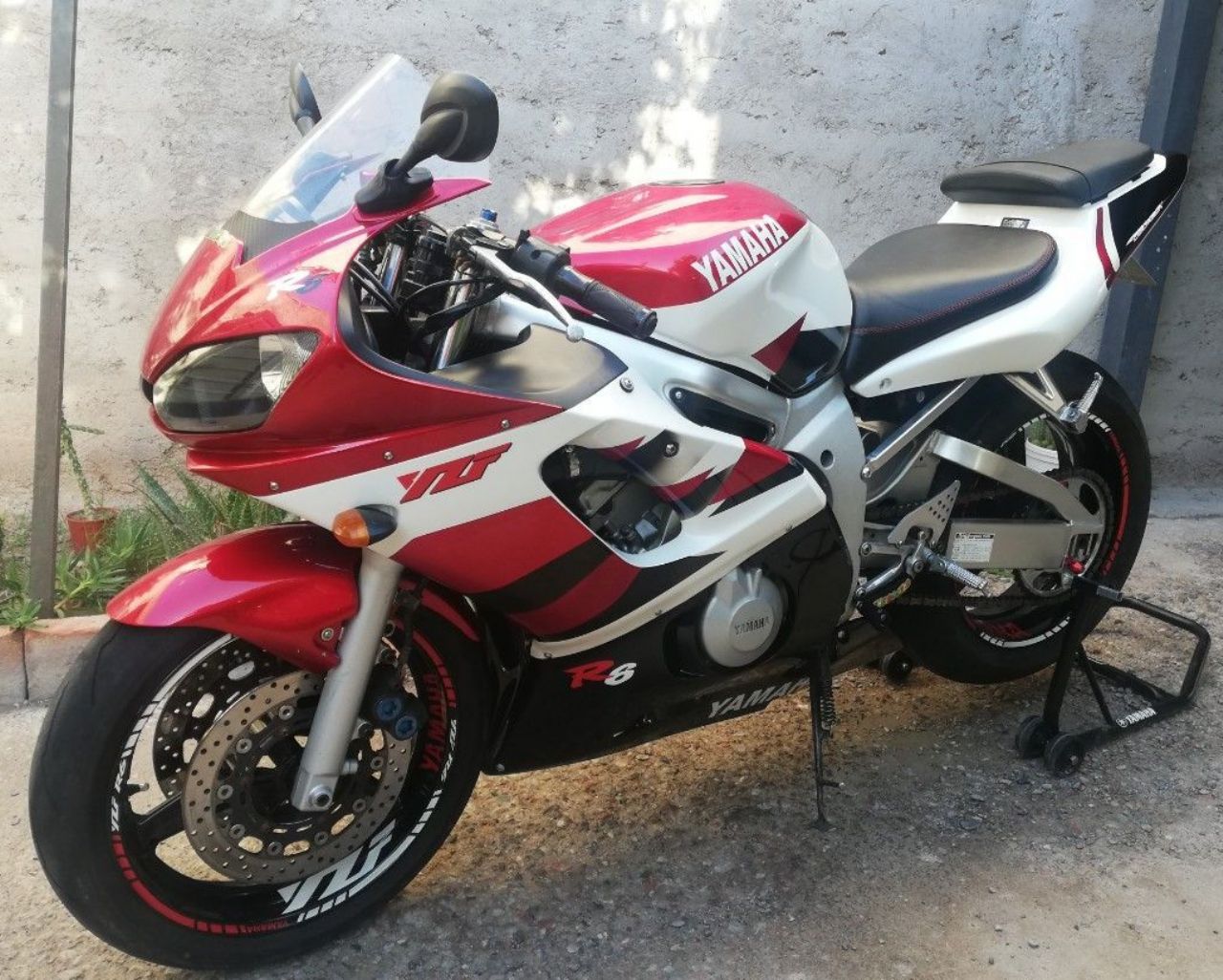 Yamaha YZF Usada en Mendoza, deRuedas
