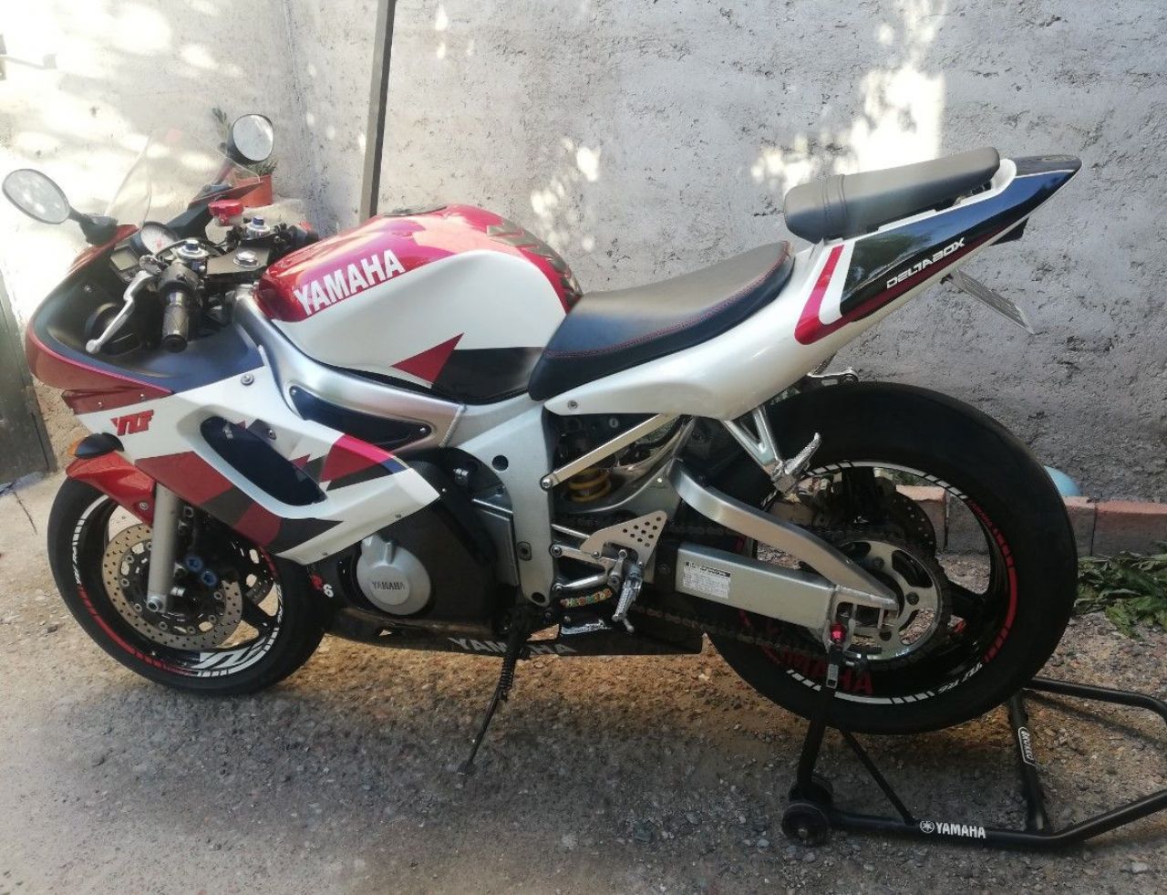 Yamaha YZF Usada en Mendoza, deRuedas