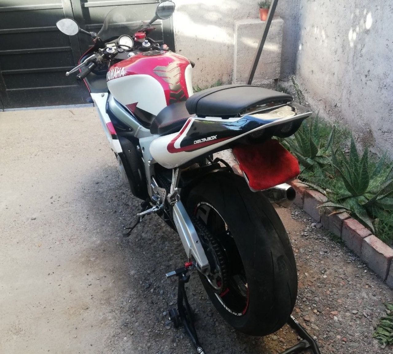 Yamaha YZF Usada en Mendoza, deRuedas