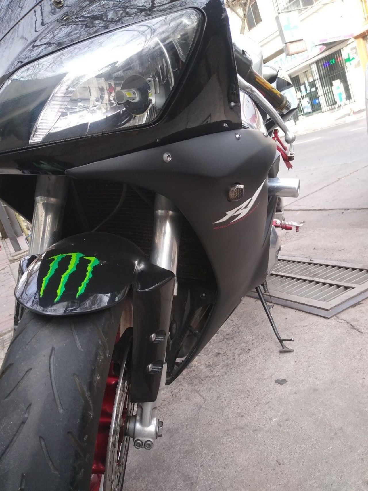 Yamaha YZF Usada en Mendoza, deRuedas
