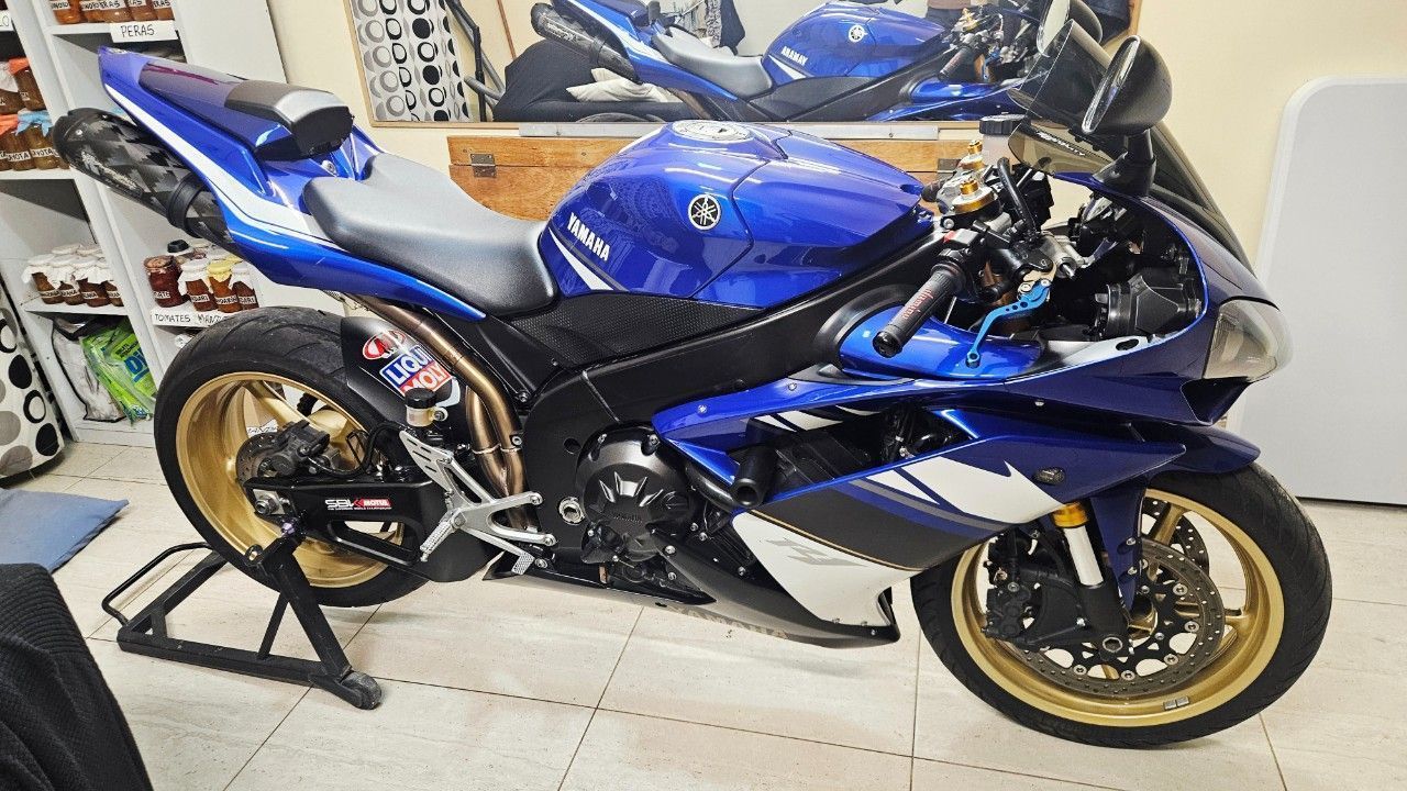 Yamaha YZF Usada en Mendoza, deRuedas